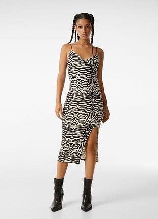 Сукня жіноча міді