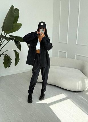 Жіночий класичний повсякденний костюм двійка штани брюки та сорочка оверсайз тканина вельвет синій та чорний