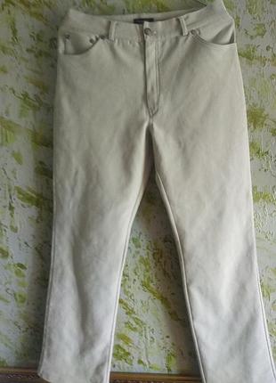 Джинси, штани молочного кольору,розмір 48,висока посадка