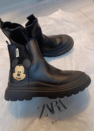Черевики zara