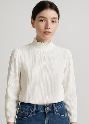 Білий молочний лонгслів гольф shein водолазка базова блуза жатка сорочка
