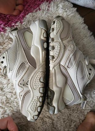 Кроссовки для девочки 2