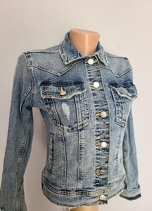 Джинсовая куртка xs.