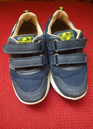 Кроссовки для мальчика 29