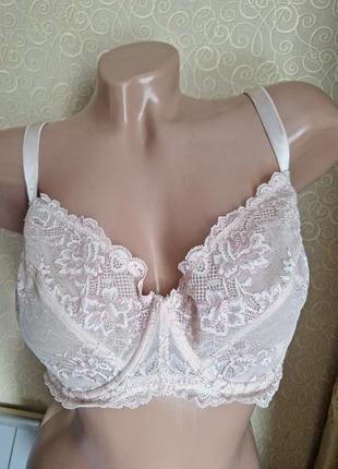Ажурный бюстгальтер
