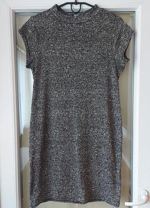 Вязаное платье