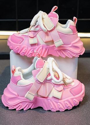 Кроссовки для девочки