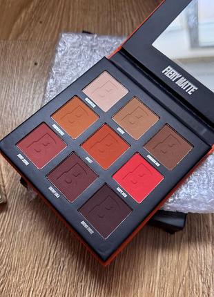 Палетка тіней beauty bay 9