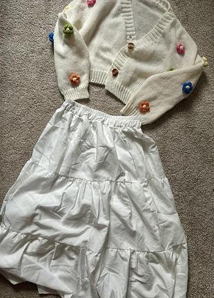 Вʼязана кофтинка і літня спідниця