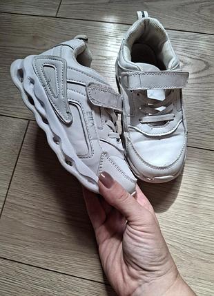 Кросівки дитячі