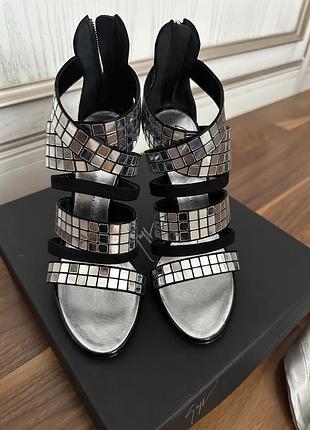 Босоніжки giuseppe zanotti,36