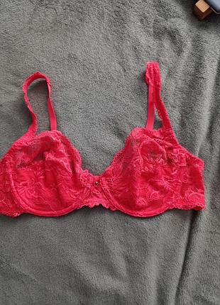 Бюстгальтер тонкий без паралона кружевной