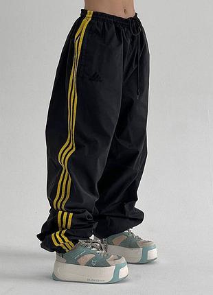Спортивні штани з лампасами oversize