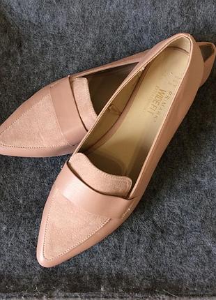 Жіночі  класичні осінні туфлі низький хід 40 розмір на  широку ногу