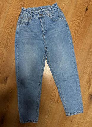 Джинсы женские mom синие на резинке на поясе pull & bear, размер m - l.