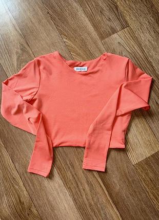 Топ кораллового цвета