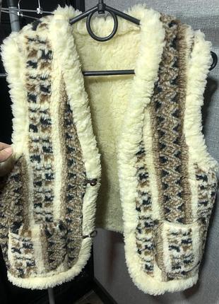 Гарнезна натуральна жилетка!