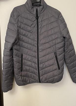 Продається чоловіча куртка стограмівка