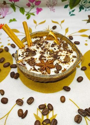 Свічка в кокосі кава з корицею соєвий віск