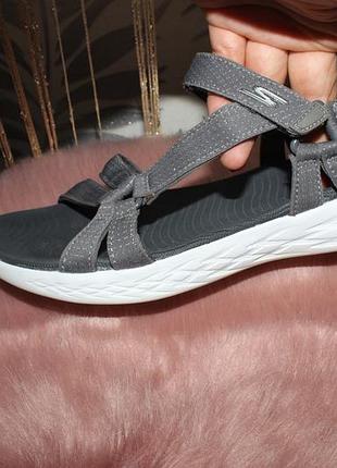 Skechers босоножки 24.4 см стелька