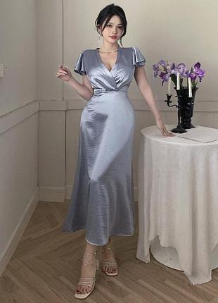 Розкішне ошатне плаття - халат атласне на запах