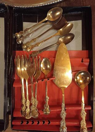 Набір металевих виробів