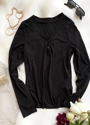 Чорна базова кофта на ґудзиках, розмір s