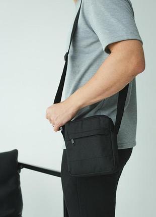 Барсетка чорна без лого маленька 4