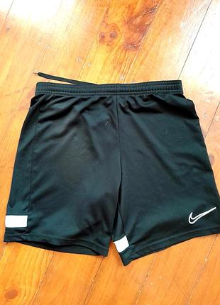 Чорні шорти найк