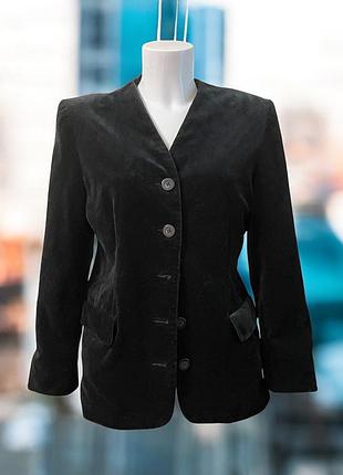 Велюровий жіночий піджак, в розмірі м, заміри на фото