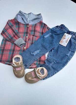 Картата сорочка в клітинку на дівчинку з капюшоном рожевого кольору