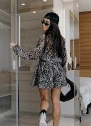 Женское платье с шортами