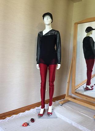 Жіноче чорне боді з довгими рукавами в сітку