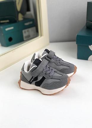 Дитячі кросівки хлопчачі 22 розмір сірі jong golf