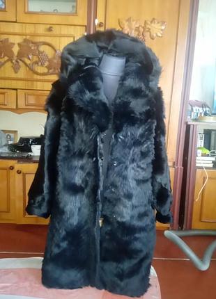 Натуральная шубка 62 размер, есть потертости и некоторые недостатки, которые озвучает в чате