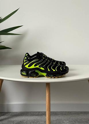 Nike air max plus black green dm0032-010