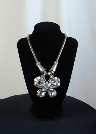 Вінтажне масивне кольє метелик метал металеве каміння велике намисто кулон підвіска вінтаж срібний колір скло