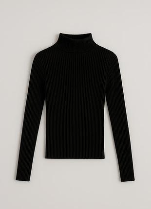 Стильный теплый гольф в рубчик