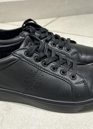 Туфлі, кеди 39 розміру