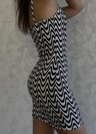 Стильне джинсове обтягуюче плаття h&m з цікавим дизайном