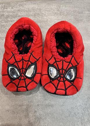 Комнатные тапочки marvel