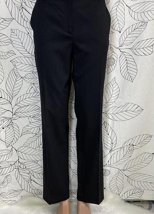 Жіночі чорні базові штани