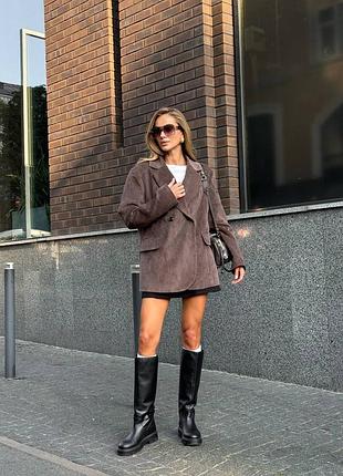 Вельветовий піджак на гудзиках з плічикими з підкладом