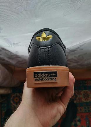 Мужские кожаные кроссовки adidas skateboarding