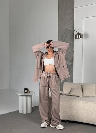 Спортивный костюм трехнить.не кашлатится и не линяет.


производство украином 💙💛