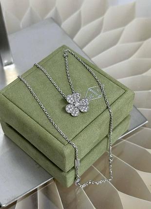 Намисто у стилі відомого бренду