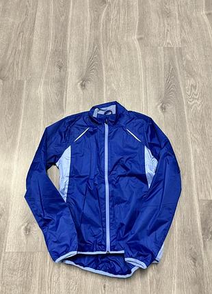 Жіноча спортивна куртка вітровка