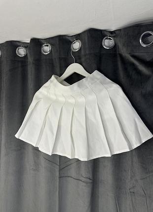 Біла спідничка-шорти 2