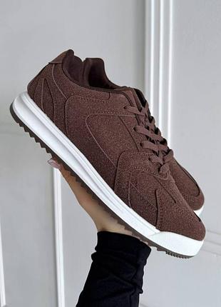 Накладний платіж ❤ натуральні шоколадні замшеві кросівки на акуратній підошві