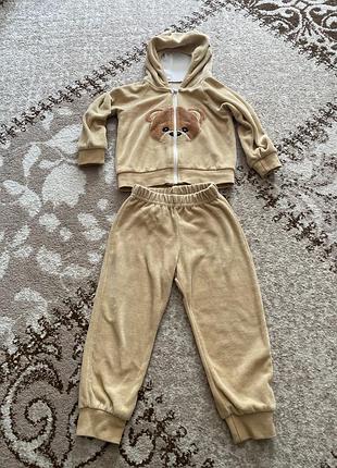 Велюровий костюм